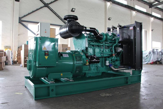 富锦320kw康明斯柴油发电车出租组图片 富锦320kw康明斯柴油发电车出租组图片